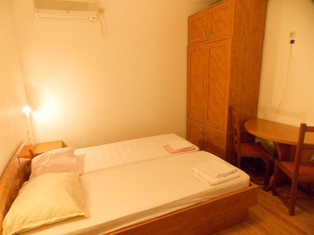 Apartments Frane (Adults Only) Novalja Cameră foto